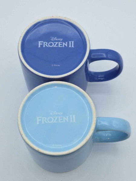 2x Disney's Frozen II Tassen